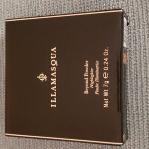 Illamasque Beyond Highlighter Powder, Unopened